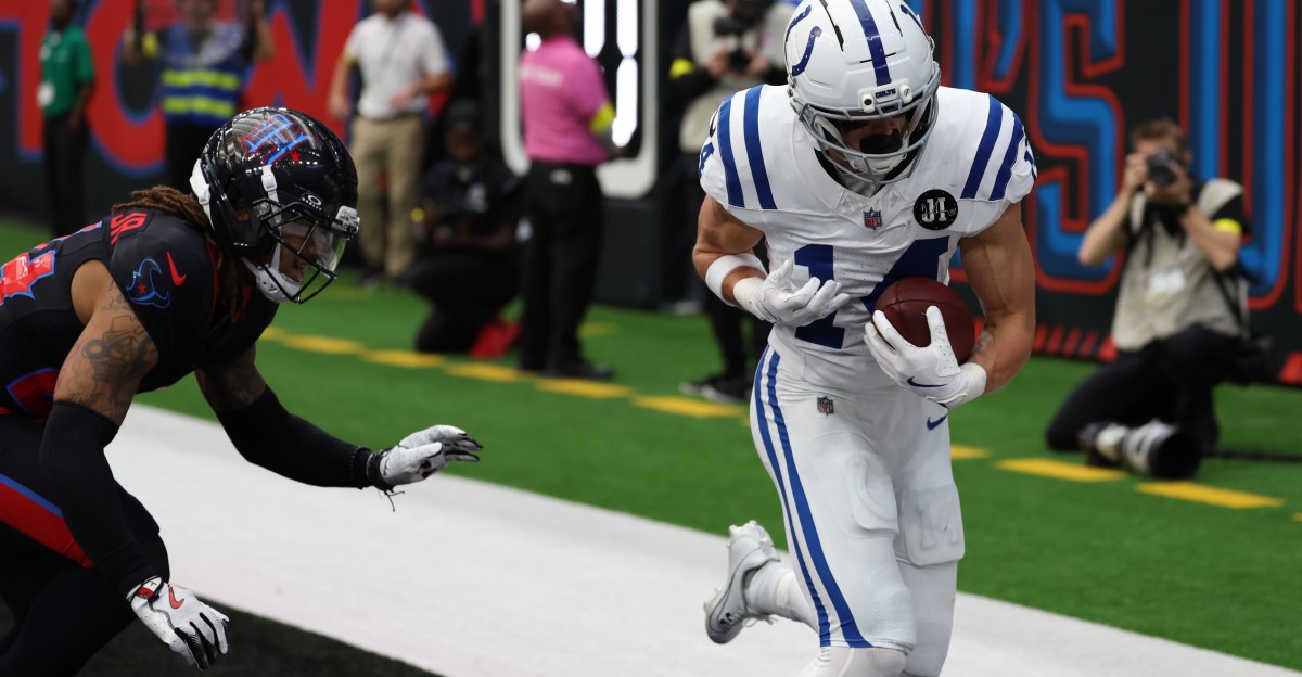 49ers interested in two top free agent WRs, which one makes most sense?