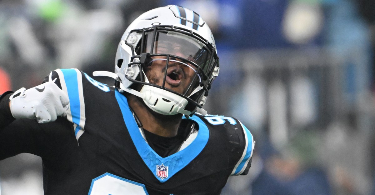 Detroit Lions sign EDGE D.J. Wonnum