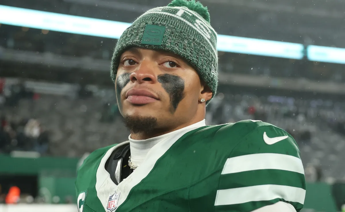 Justin Fields could set NFL record by starting over Patrick Mahomes for Chiefs in Week 1 of 2026 season