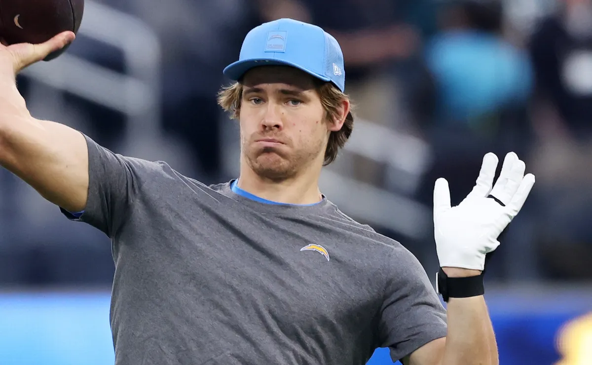 Chargers believe Justin Herbert could see two weapons reach new heights under Mike McDaniel