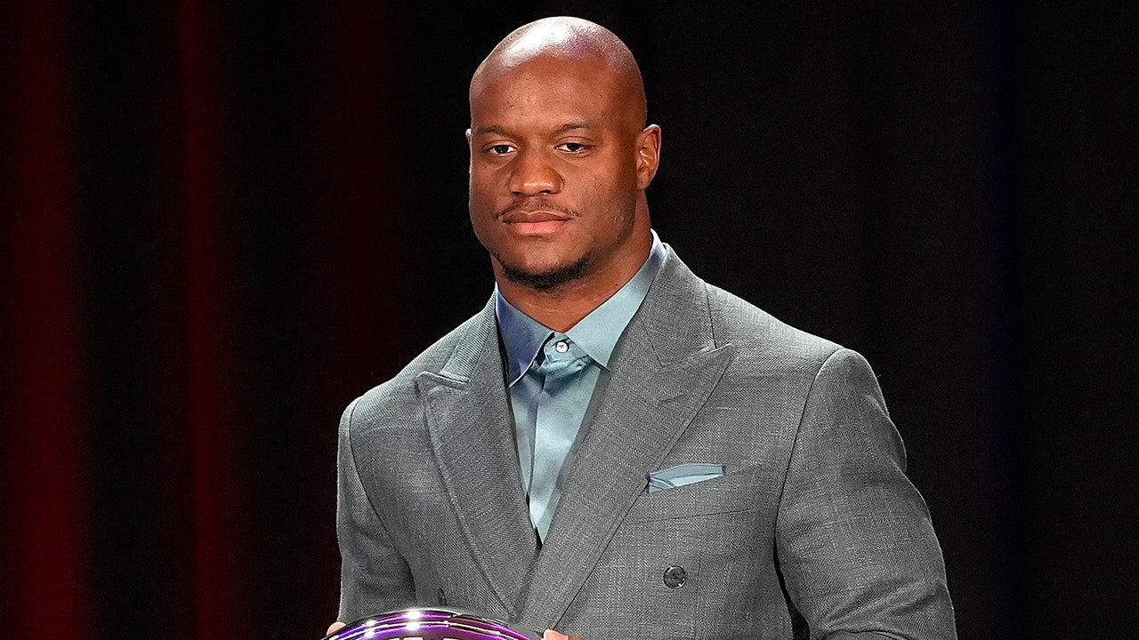 Seahawks decline franchise tag; Super Bowl MVP heads to free agency: reports