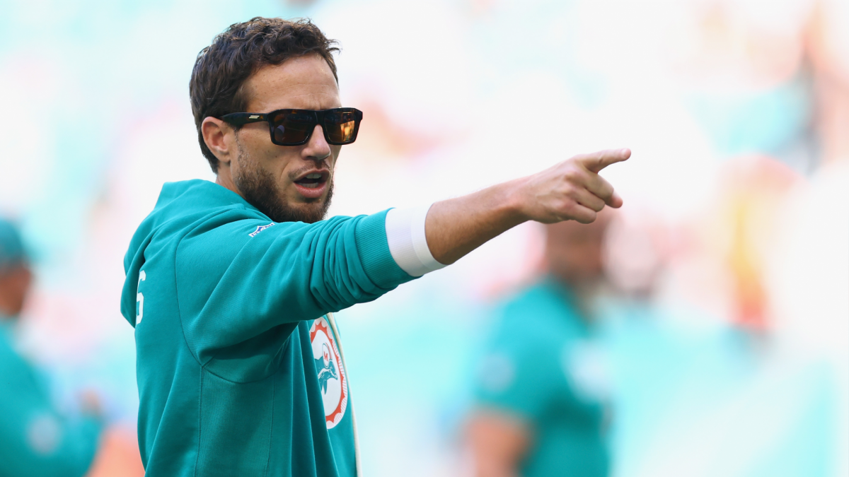 Former Dolphin bashes Mike McDaniel's coaching style