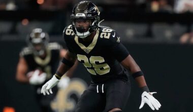 Terrell Burgess re-signs with Saints