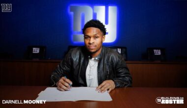 Giants sign wide receiver Darnell Mooney