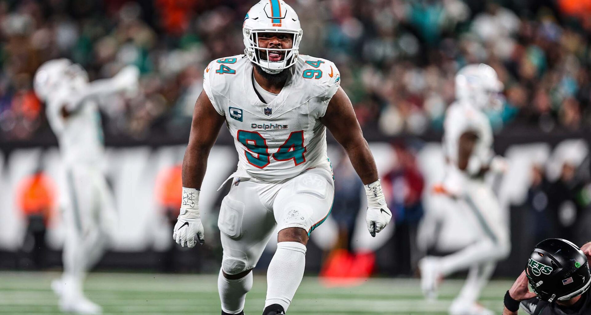 Should the Jets try to sign free agent DT Christian Wilkins?