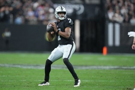 Las Vegas Raiders Set to Cut Quarterback Geno Smith Before March 11