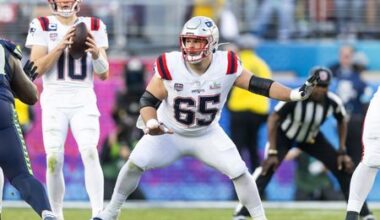 Chicago Bears Trade for Center Garrett Bradbury from New England Patriots