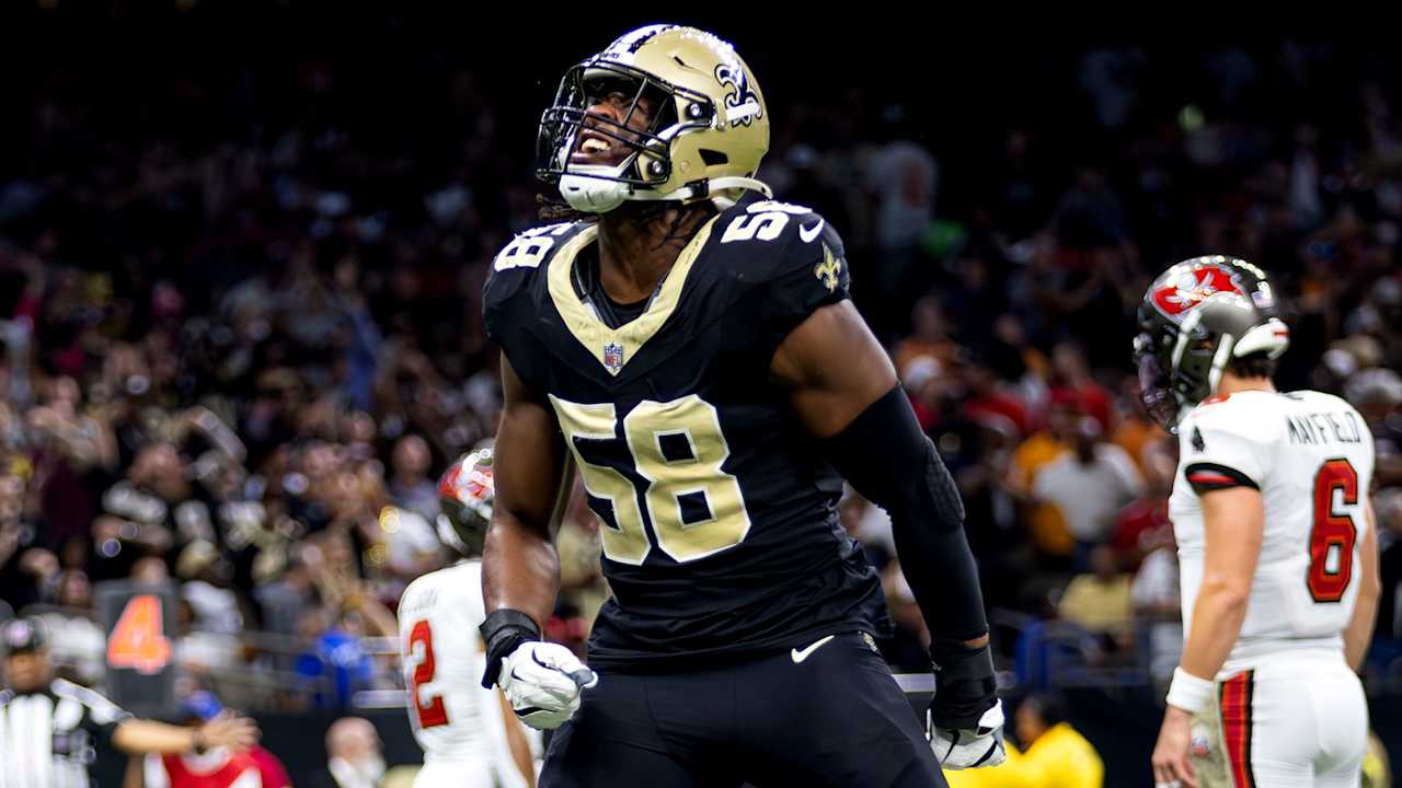 Chris Rumph II re-signs with Saints