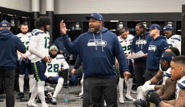 Seahawks Justin Hinds Wins 2025 John Teerlinck Memorial Defensive Line Coach of the Year