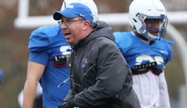 Charles Huff and Memphis reportedly add pair of former NFL coaches (Featured). Photo by © Kamil Krzaczynski-Imagn Images