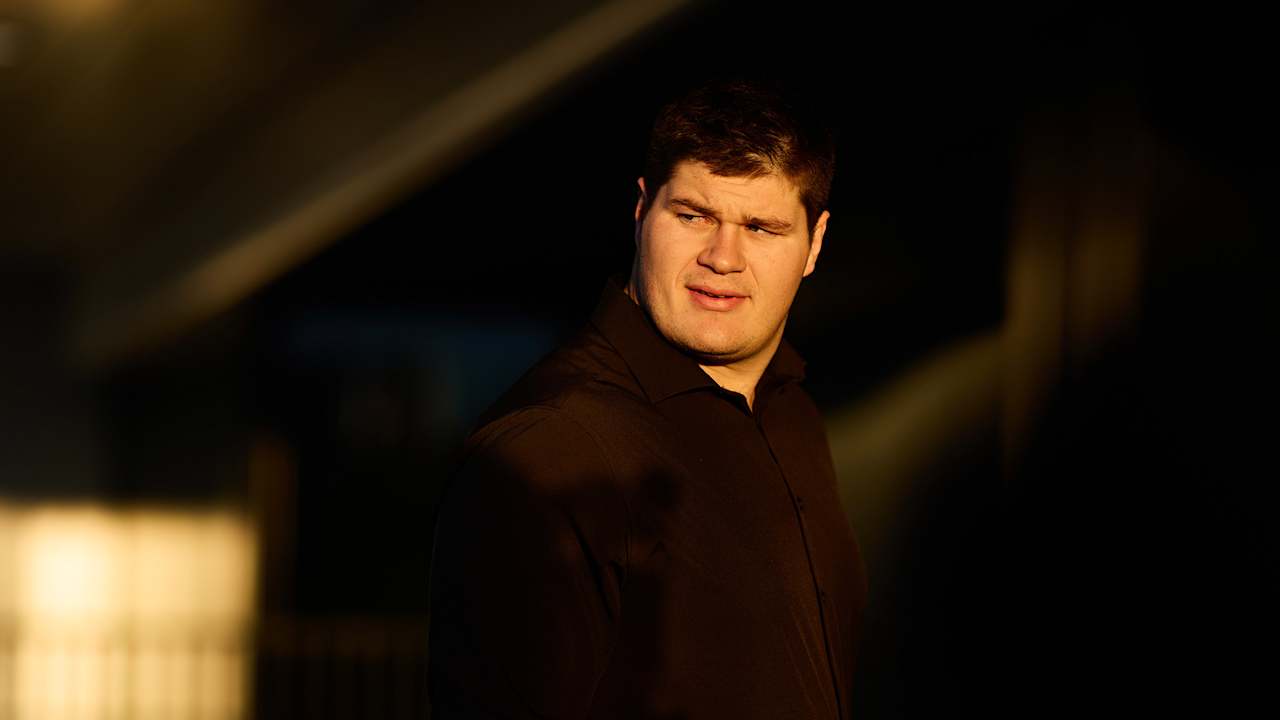 For Tyler Linderbaum, the fit in Las Vegas matters more than the noise