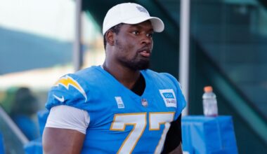 Browns bolster O-line, reach deal with guard Zion Johnson