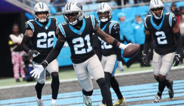 Safety Nick Scott returns to Panthers on 1-year deal