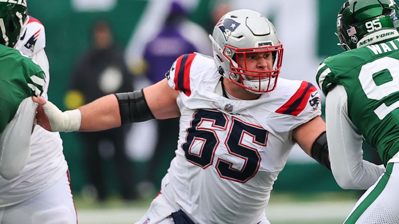Source: Patriots trading center Garrett Bradbury to Bears