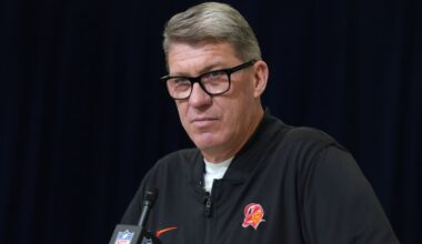 Bucs GM Licht says Evans 'earned the right' to sign with 49ers