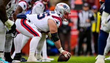 Bears hope pivot to Garrett Bradbury at center pays off