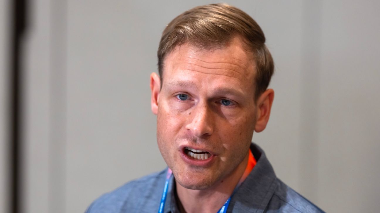 Bears' Johnson: 2025 success in past, focus now on '26