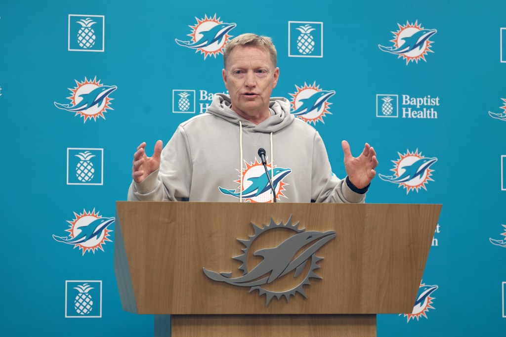 Dolphins sign punter Bradley Pinion from Atlanta Falcons