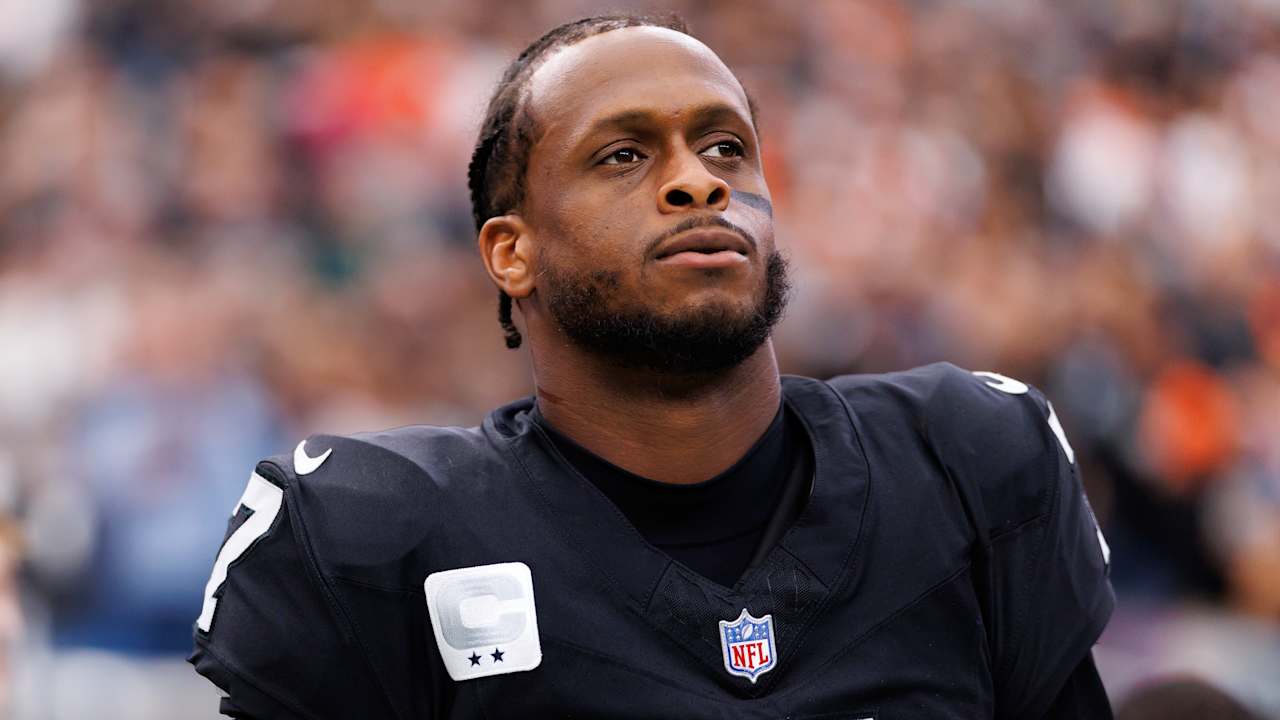 Raiders to release QB Geno Smith after one season with franchise 