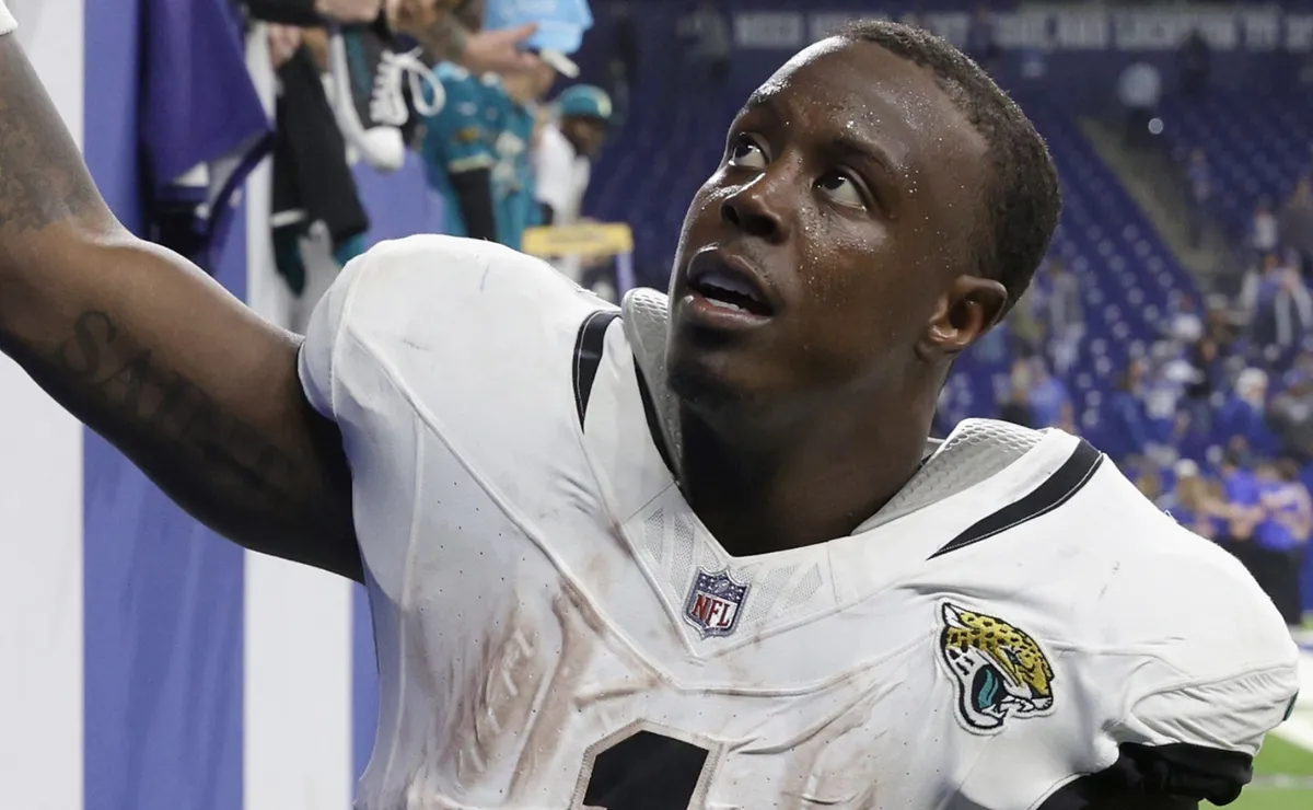 Travis Etienne creates high expectations with message to Saints QB Tyler Shough