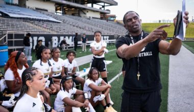 For Panthers legend Tyrone Poole, women's flag football is a new sport, with the same principles