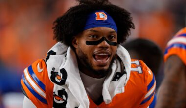 4 Possible Suitors for Troy Franklin After Jaylen Waddle Trade