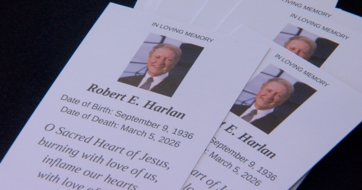 Packers fans and legends celebrate the life and legacy of Bob Harlan