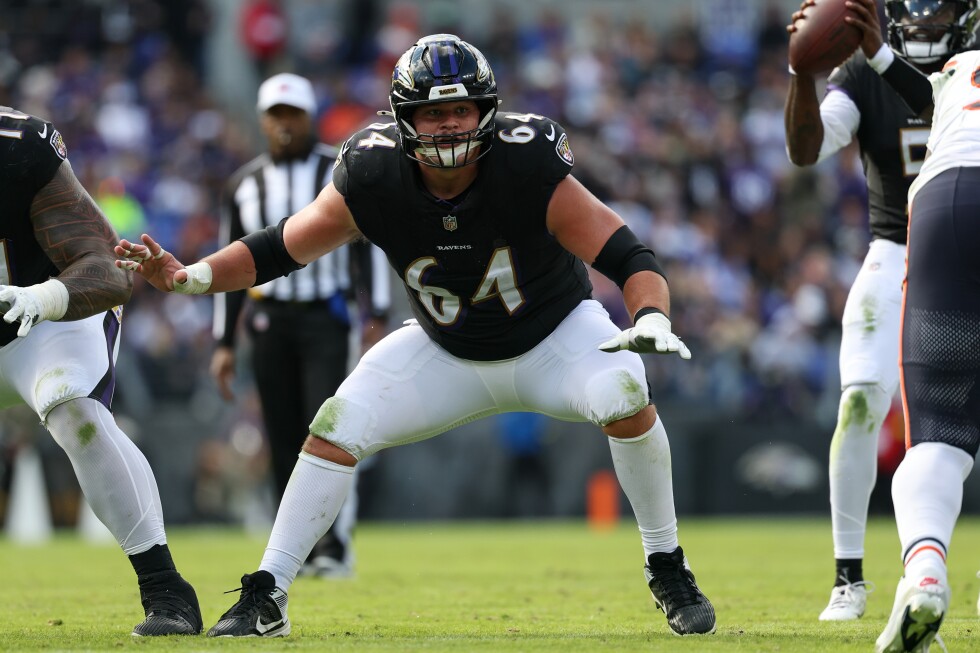 Raiders splurge in free agency, handing Kubiak a fast start to a rebuild