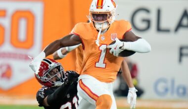 Rachaad White leaves the Buccaneers to sign with the Commanders