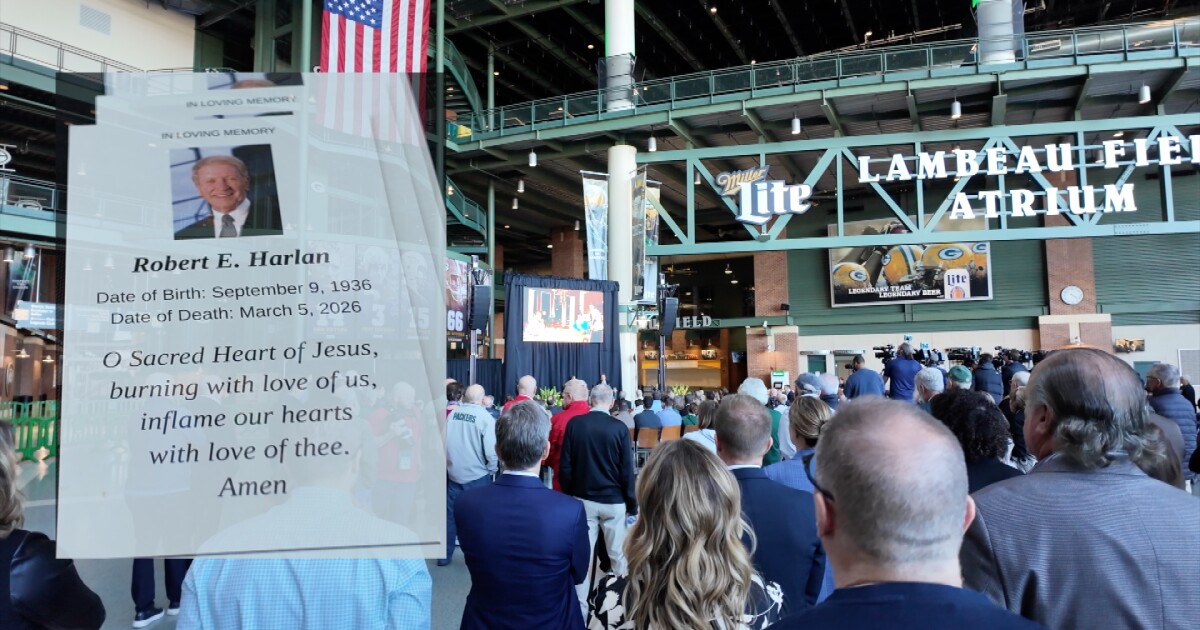 Fans honor Harlan’s legacy at Lambeau, sharing stories of impact and leadership
