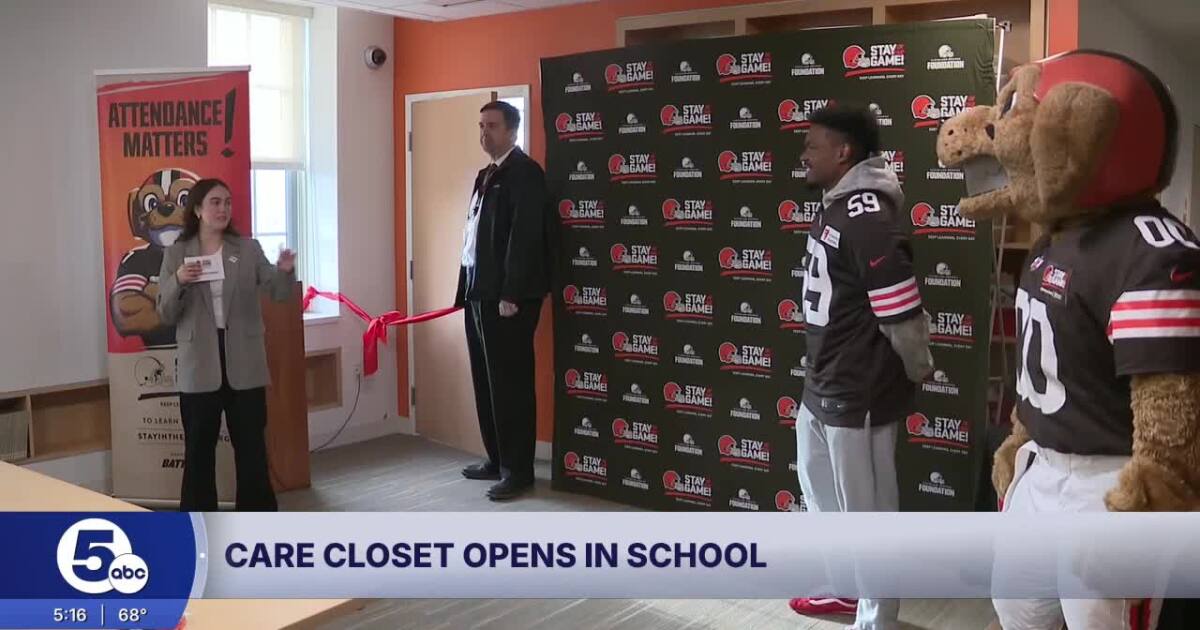 Cleveland Browns open Care Closet to provide supplies to students