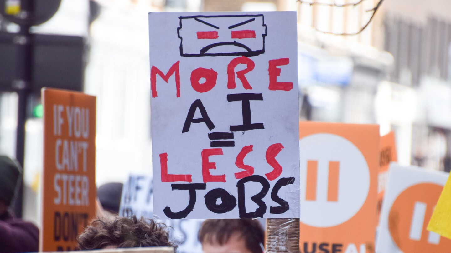 Fear of AI eliminating jobs makes its way to football