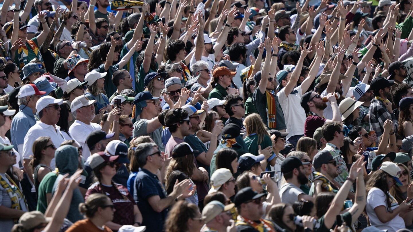More than 63,000 fans pack Broncos' stadium for first NWSL game