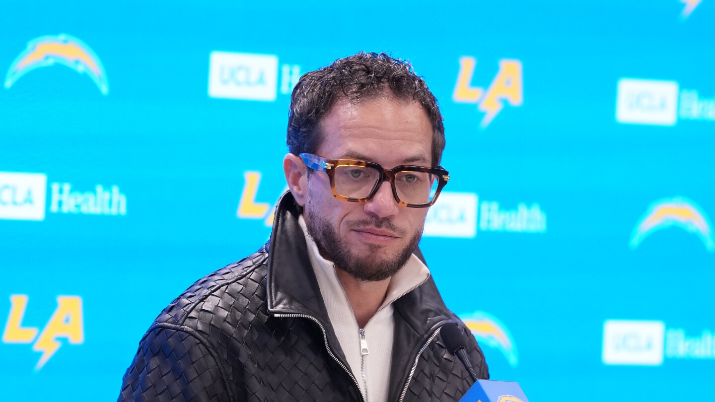 Jim Harbaugh: Working with Mike McDaniel has been "Awesome with a capital A"