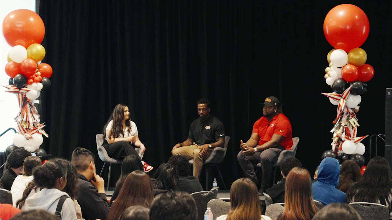 49ers Host High School Students for 'Foundation for Success' Event