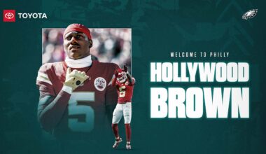 Eagles, Hollywood Brown agree to one-year deal