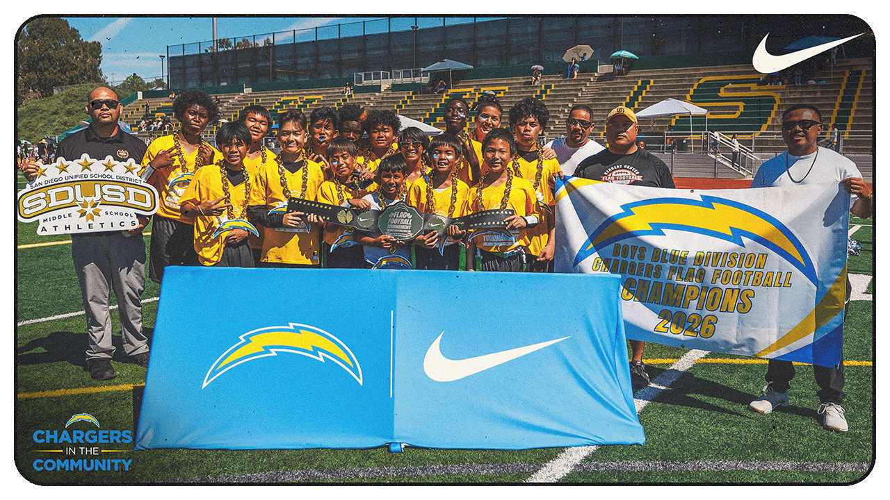 Chargers & Nike Host San Diego Flag Football Tournament for Middle Schoolers