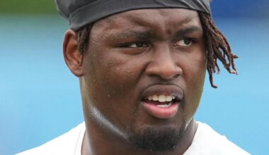 Former Los Angeles Chargers guard Zion Johnson