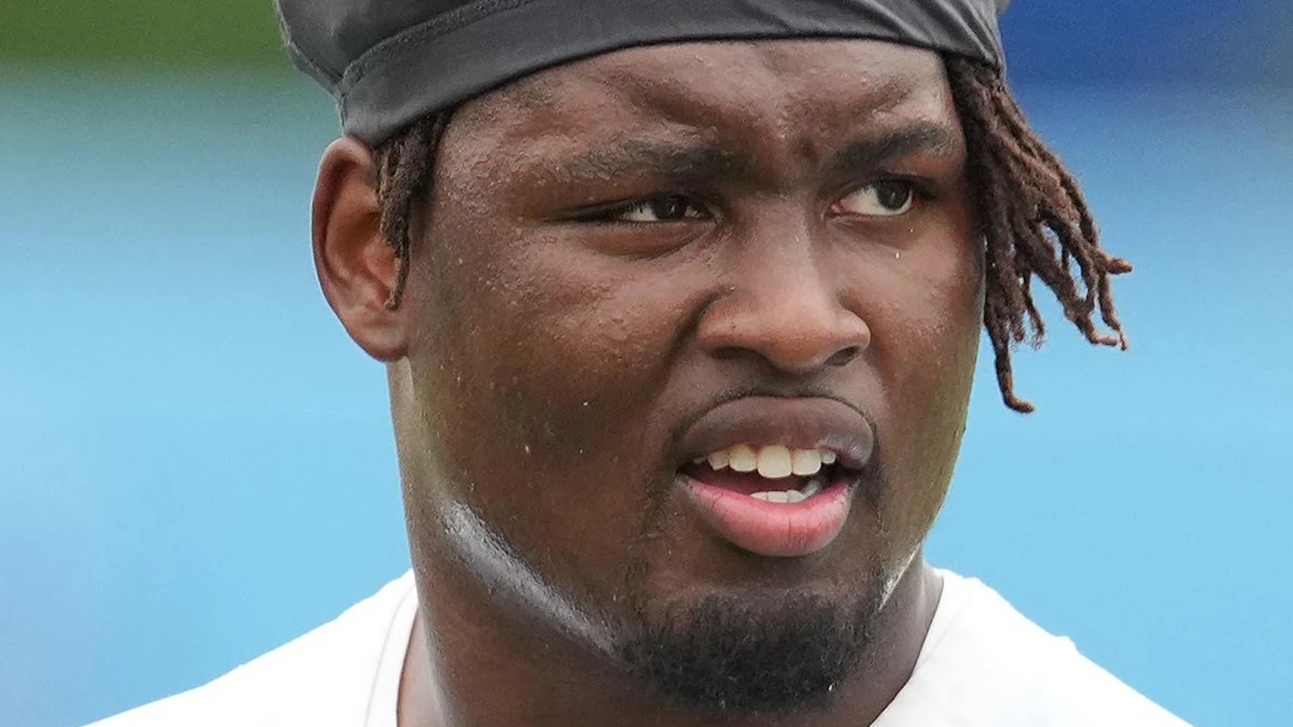 Former Los Angeles Chargers guard Zion Johnson