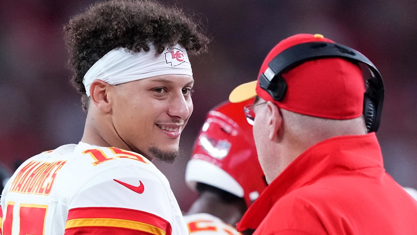 Reid Updates Mahomes Rehab, Chiefs’ Plans for Fields