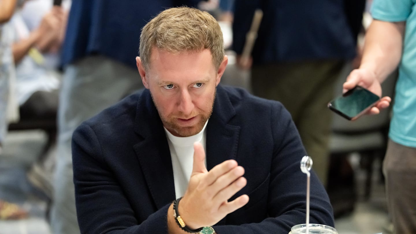 Jaguars Share Plan to Replace Star Devin Lloyd