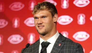 Stanford tight end Sam Roush