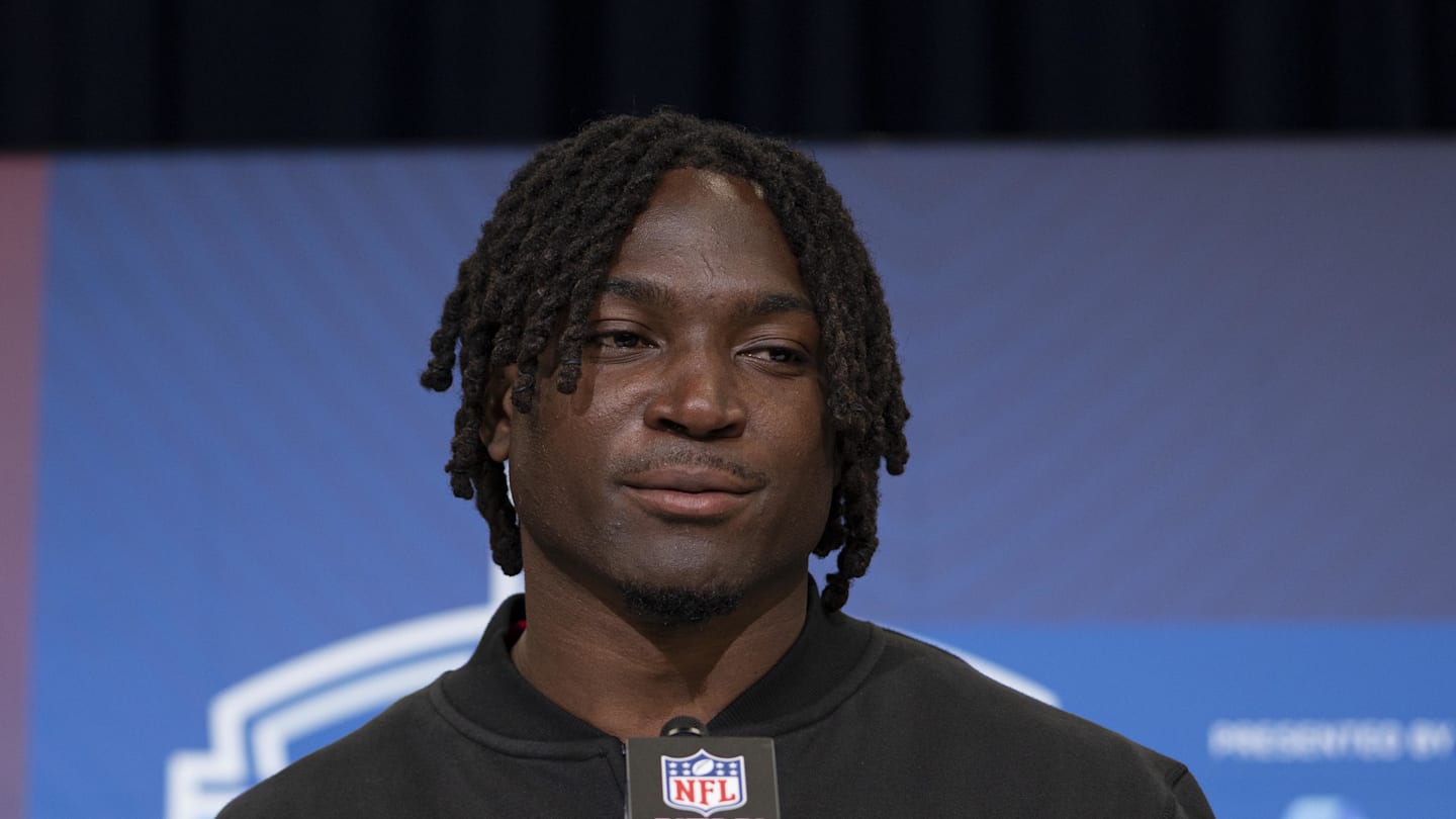 Indiana defensive back D'Angelo Ponds speaks at the podium