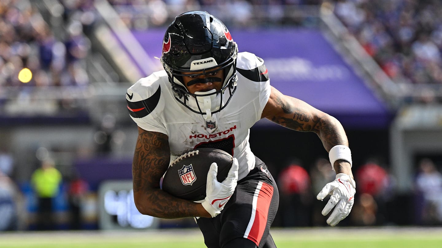 Texans Update Where Tank Dell Stands in Injury Recovery