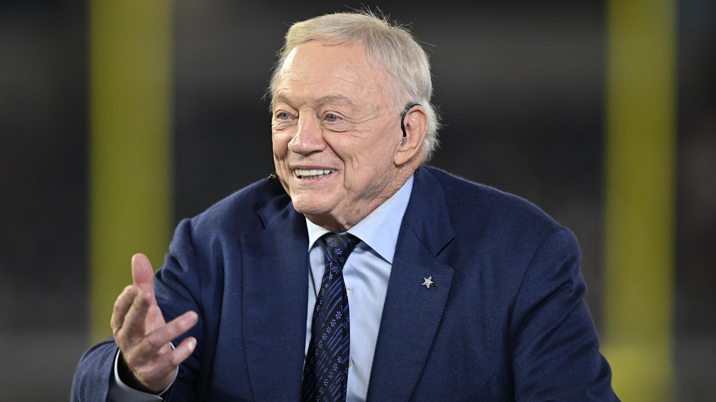 Dallas Cowboys owner Jerry Jones talks before the game against the Arizona Cardinals.