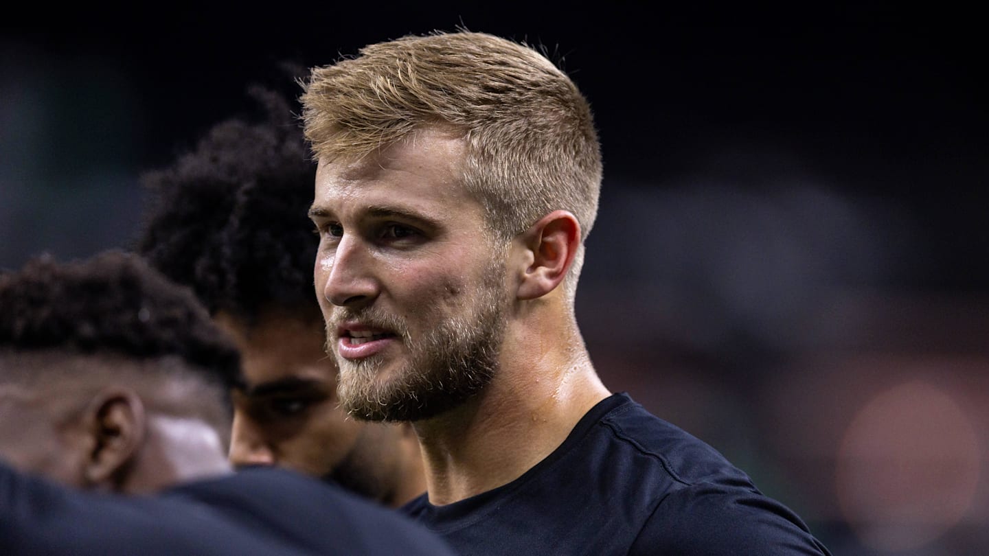 New Orleans Saints quarterback Tyler Shough