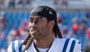Indianapolis Colts cornerback Stephon Gilmore warms up