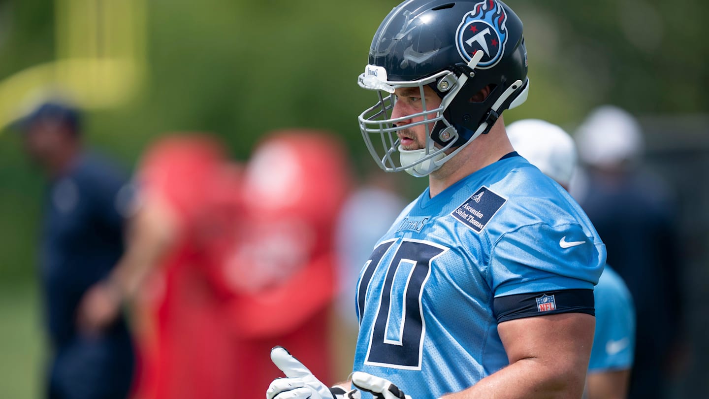 Chargers Predicted to Steal Titans Free Agent Late in Process Before NFL Draft