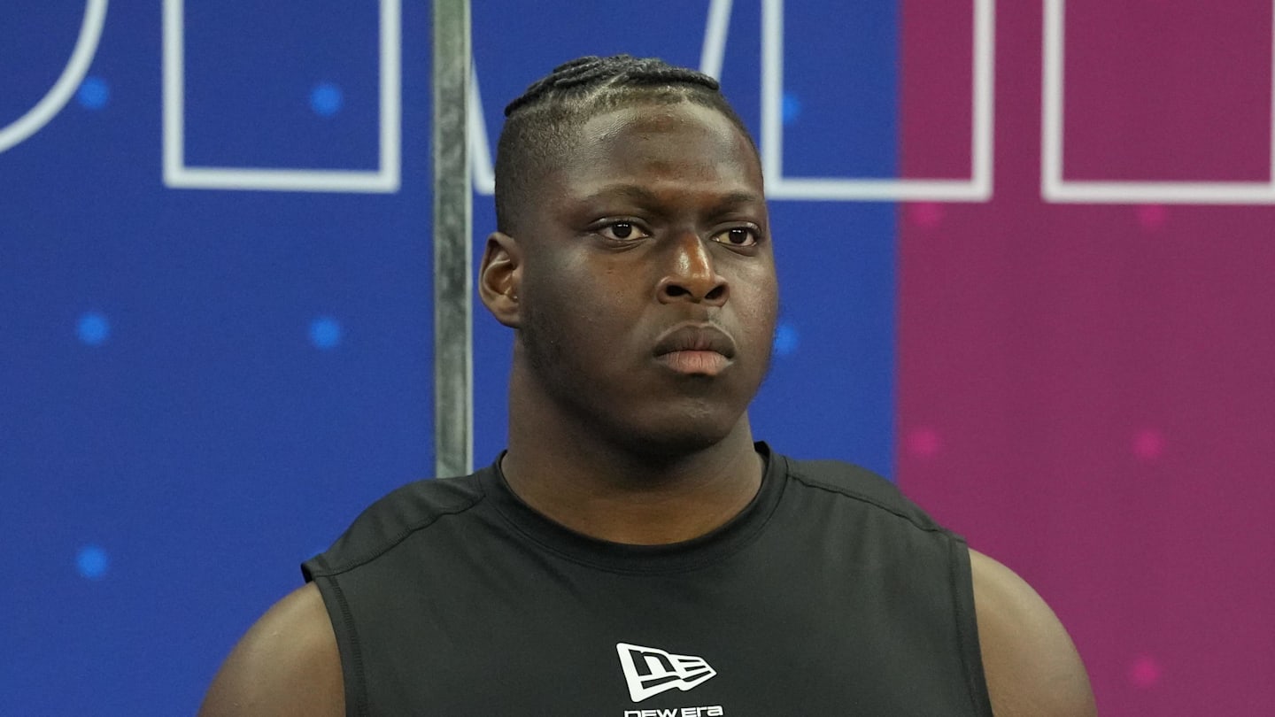 Oregon guard Emmanuel Pregnon