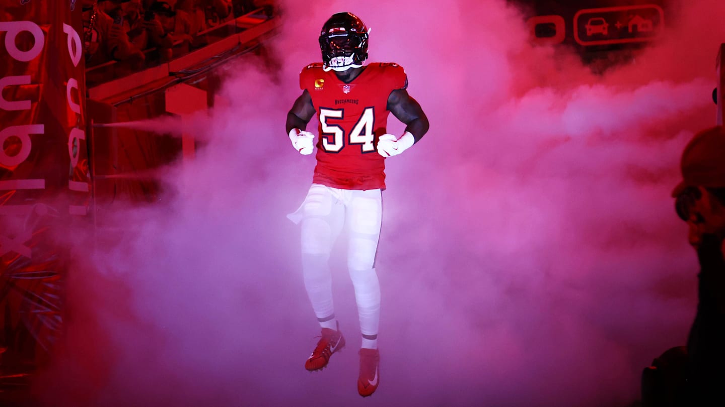 Lavonte David almost fought a former Buccaneers coach during tense training camp exchange.